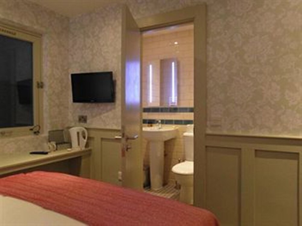 Guestroom