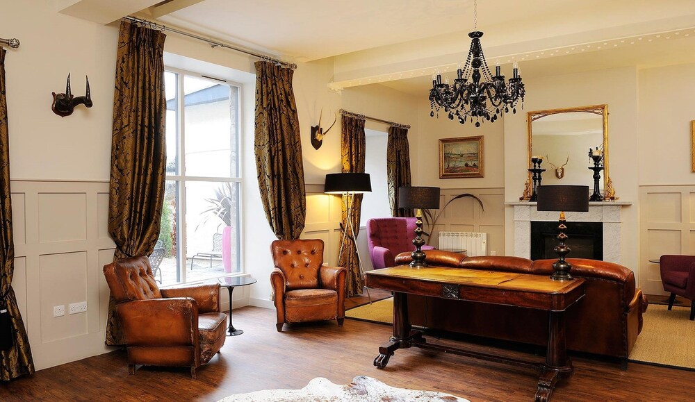 Executive Lounge