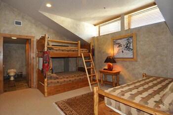 Childrens Theme Room