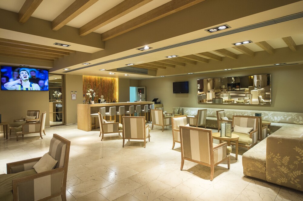 Hotel Bar