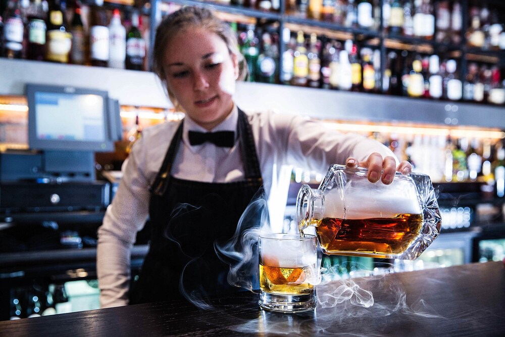 Hotel Bar