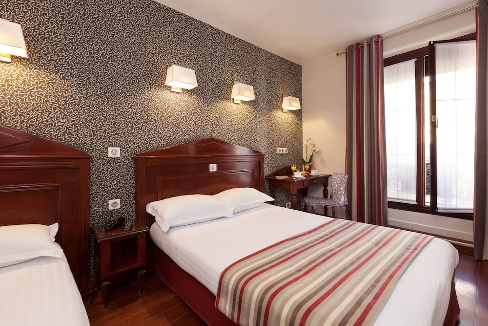 Room, Eiffel Rive Gauche