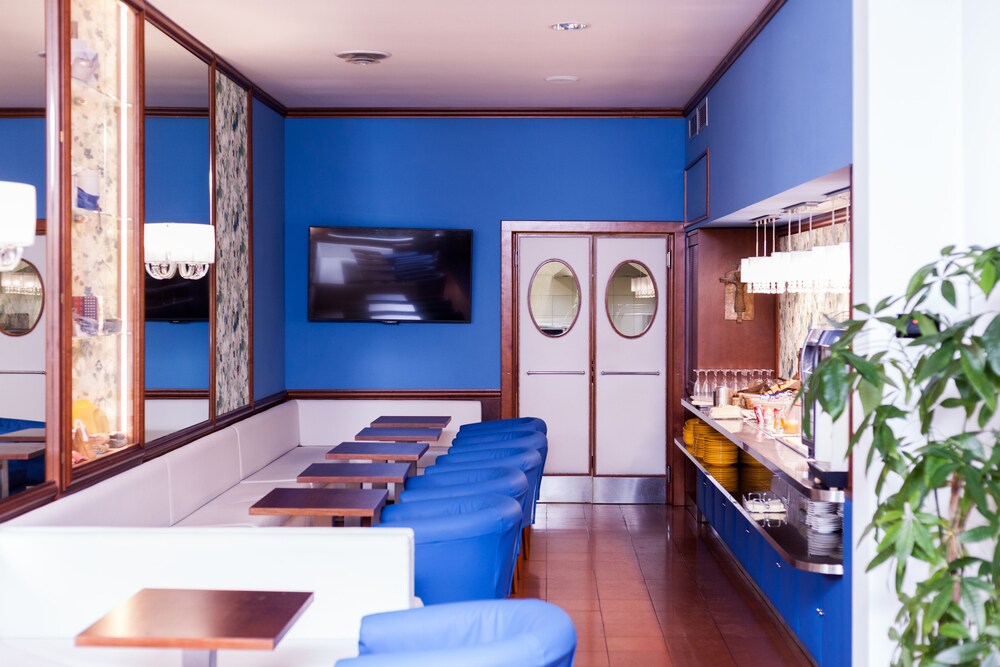 Hotel Bar