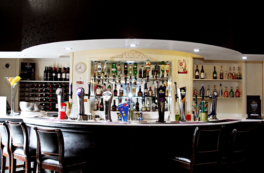 Hotel Bar