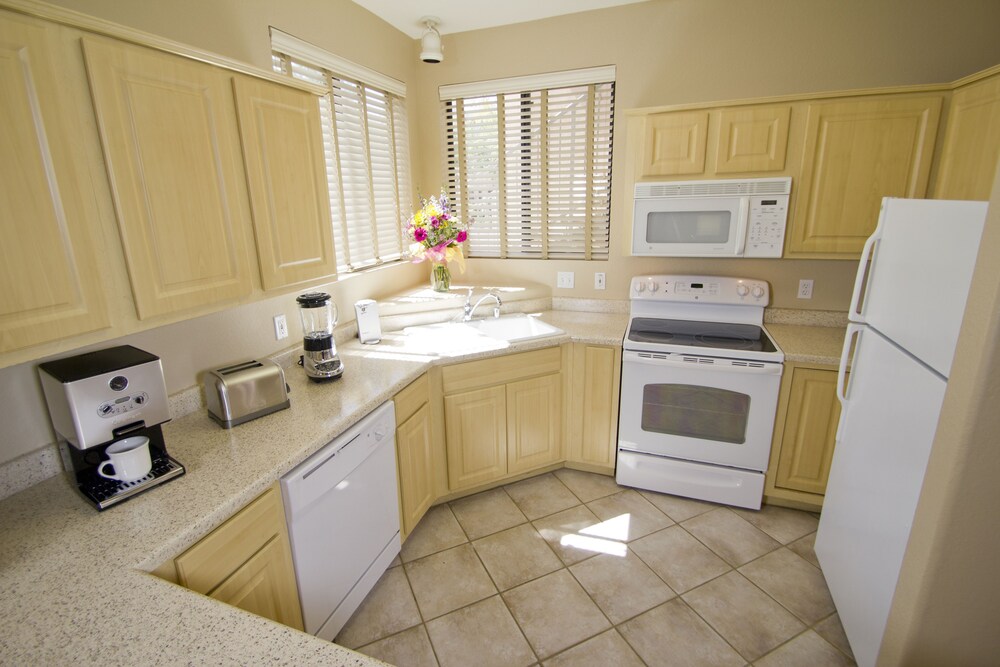 Standard Room, 1 Bedroom - In-Room Kitchen