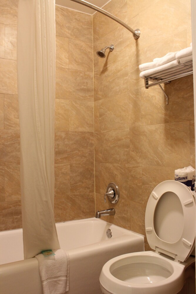 Bathroom, Fairway Inn Florida City Homestead Everglades