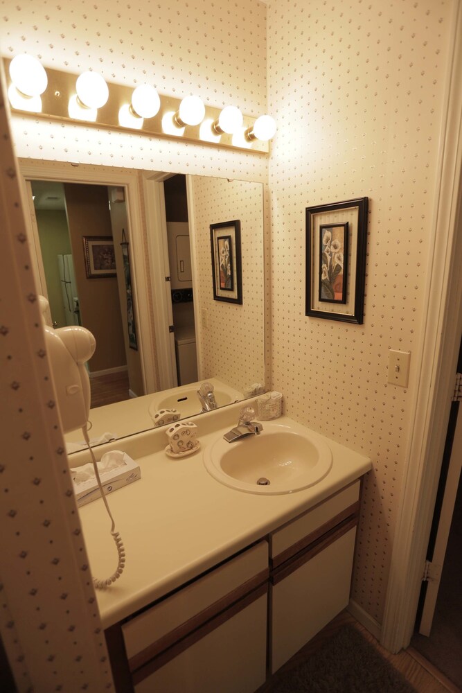 Condo, 1 Bedroom - Bathroom Sink