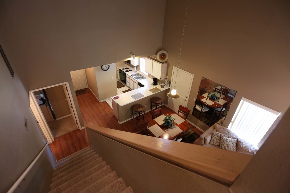 Luxury Condo, 3 Bedrooms (3 Bath) - Guestroom View