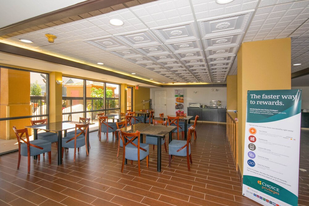 Salle de petit-déjeuner