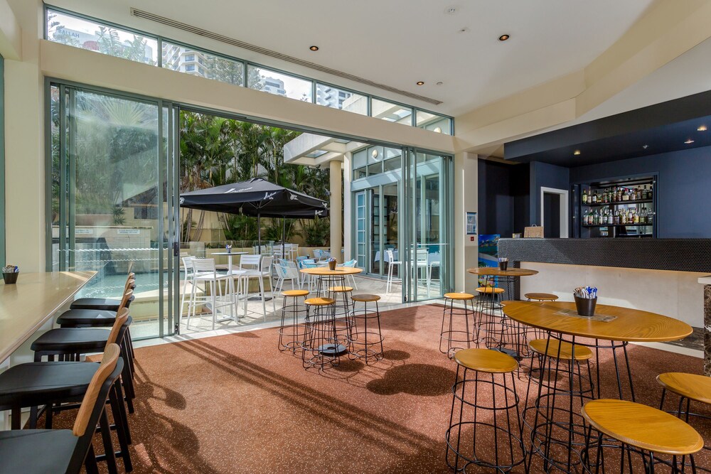 Hotel Bar