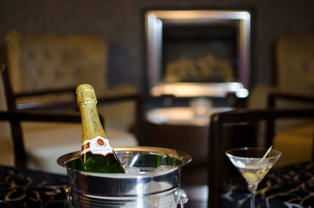 Hotel Lounge