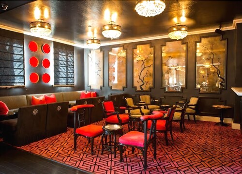 Hotel Lounge