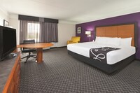 Room, 1 King Bed, Refrigerator & Microwave