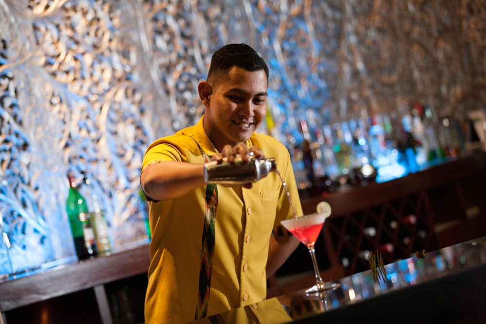 Hotel Bar