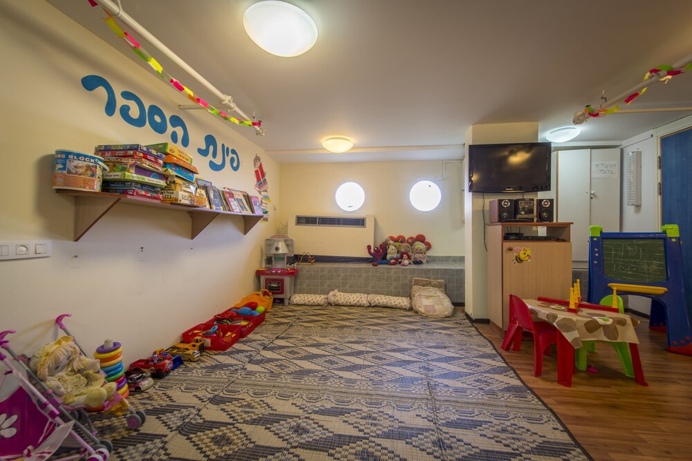 Childrens Play Area - Indoor
