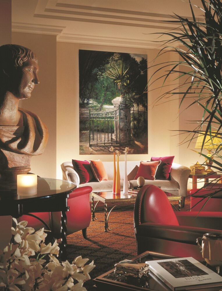 Hotel Lounge