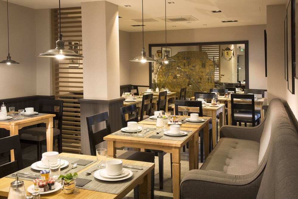 Breakfast area, Hotel Albert 1er Paris