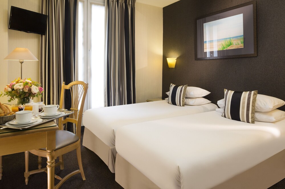 Room, Hotel Albert 1er Paris