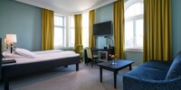 Family Room, 1 King Bed