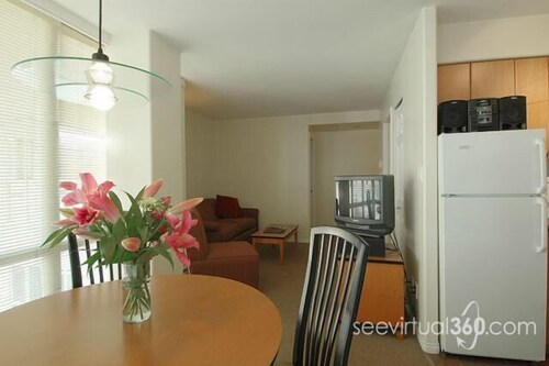 One Bedroom Suite with Full Kitchen & Washer-Dryer - Living Area