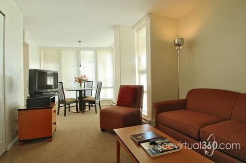 One Bedroom Suite with Full Kitchen & Washer-Dryer - Living Area