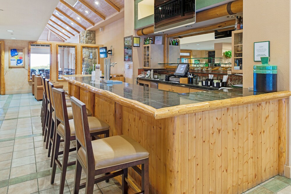 Hotel Lounge