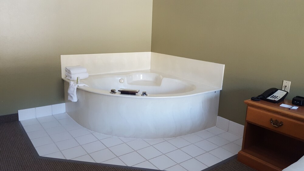 Jetted Tub
