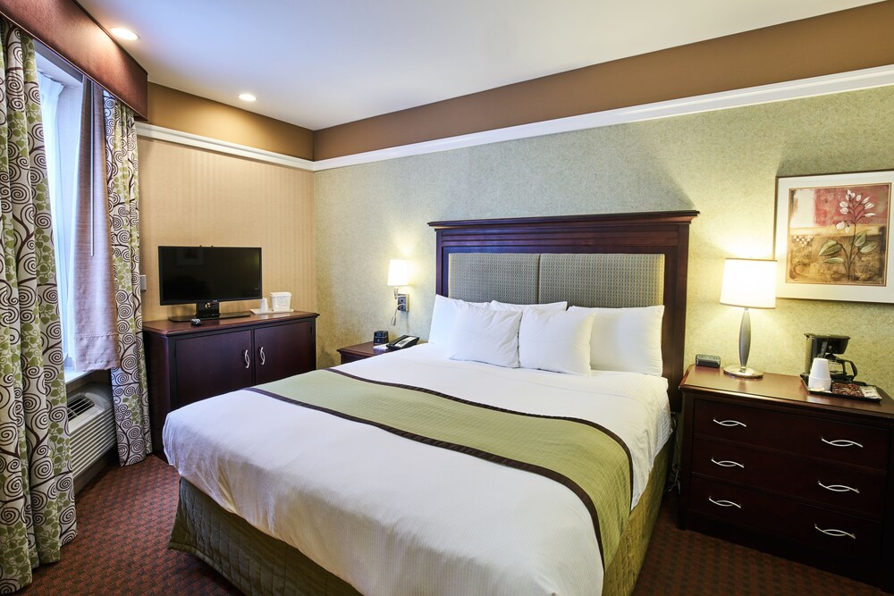 Guest room