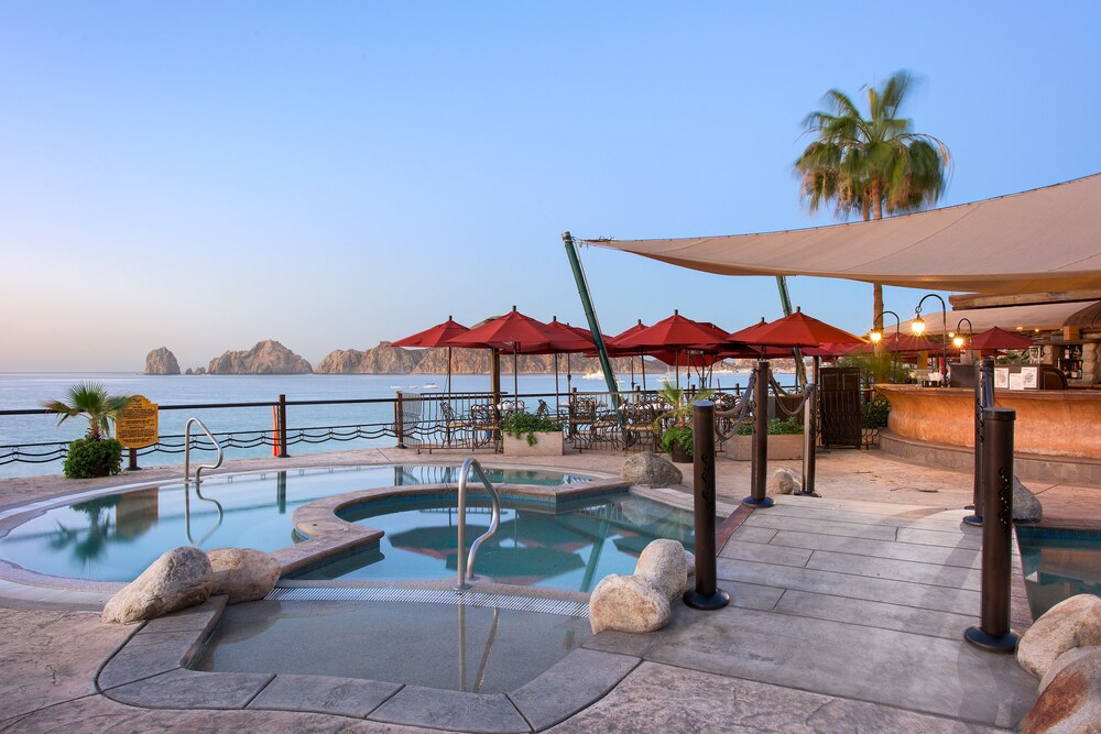 Poolside bar, Villa del Palmar Beach Resort Cabo San Lucas