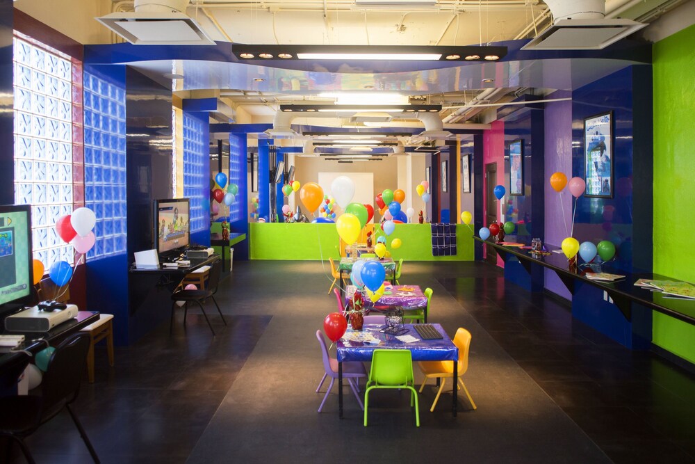 Zona de juegos infantil cubierta