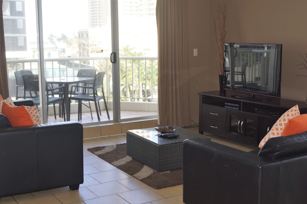 One Bedroom - Budget - Living Area