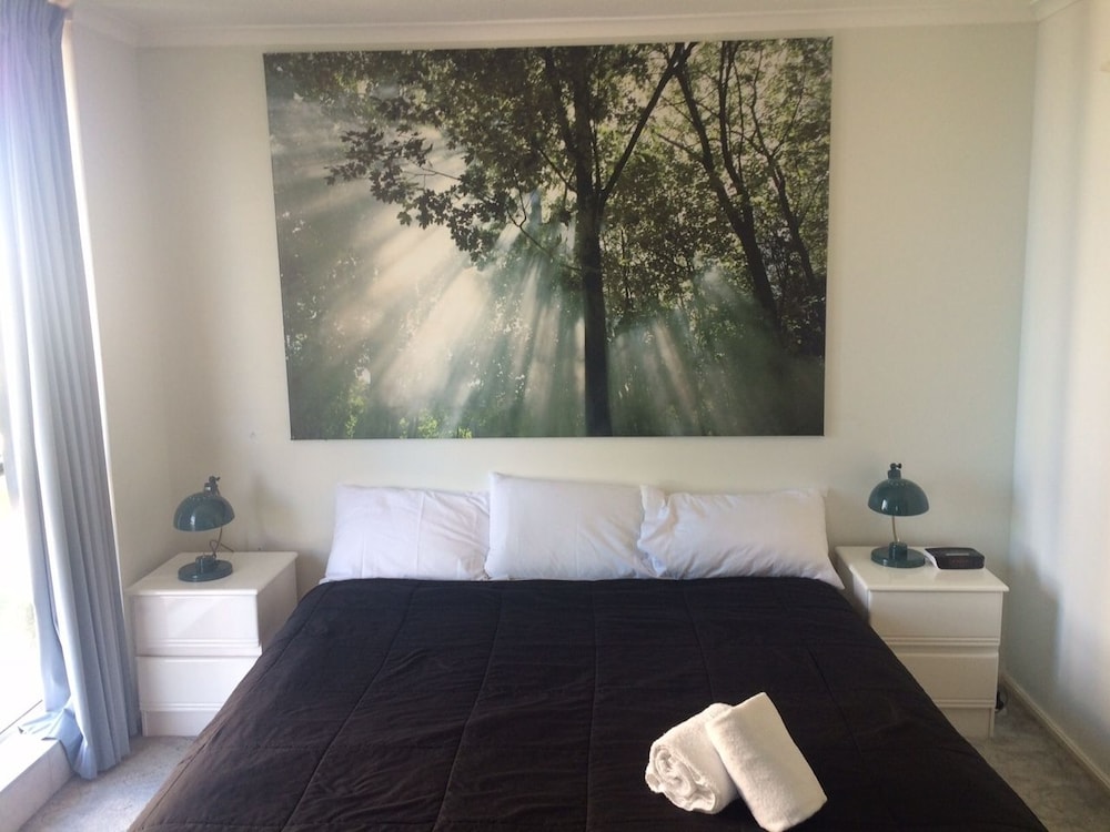One Bedroom - 14 Nights Plus - Guestroom