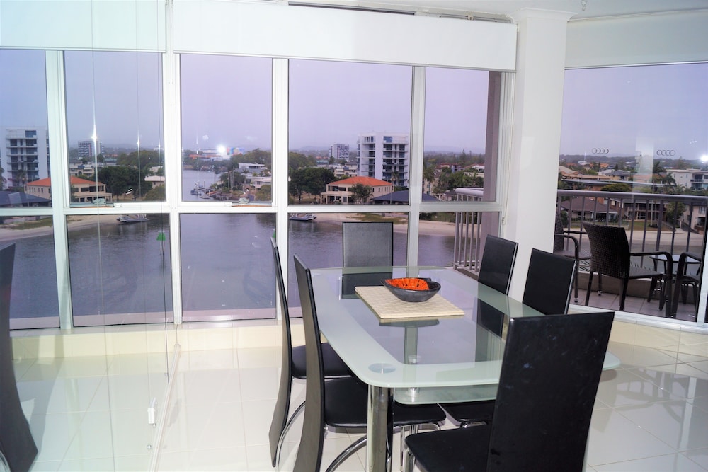 Two Bedroom - Superior - In-Room Dining