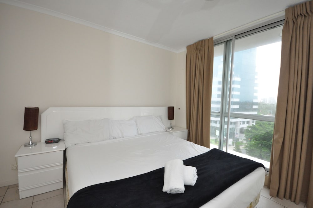 One Bedroom - Budget - Guestroom