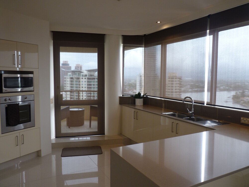 Standard Apartment, 3 Bedrooms - In-Room Kitchen