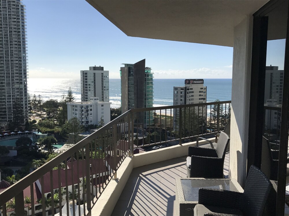 Standard Apartment, 3 Bedrooms, Non Smoking, Kitchen (5 Nights Stay) - Balcony View