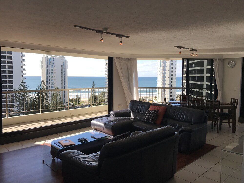 Standard Apartment, 3 Bedrooms, Non Smoking, Kitchen (3 Nights Stay) - Living Area