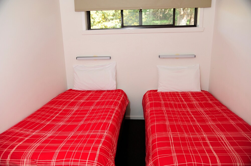 Two Bedroom Apartment - Guestroom