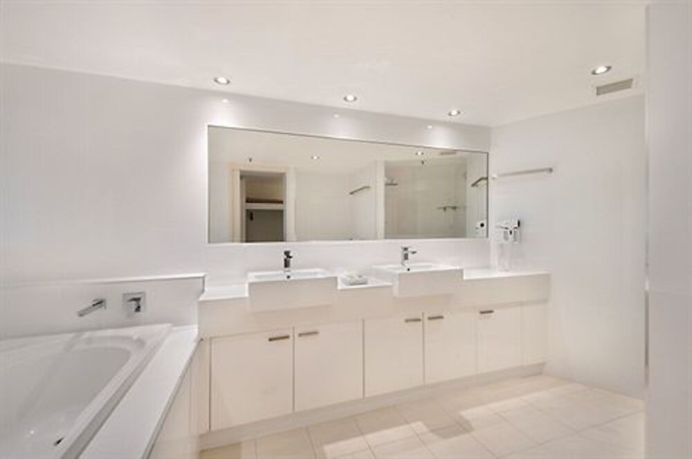 Apartment, 2 Bedrooms, Ocean View - Bathroom