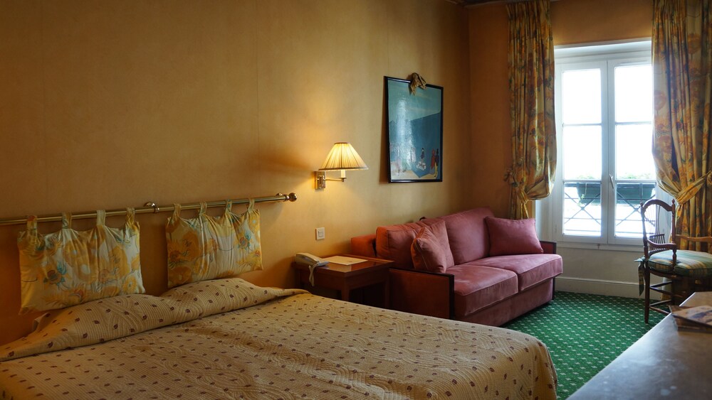 Guestroom