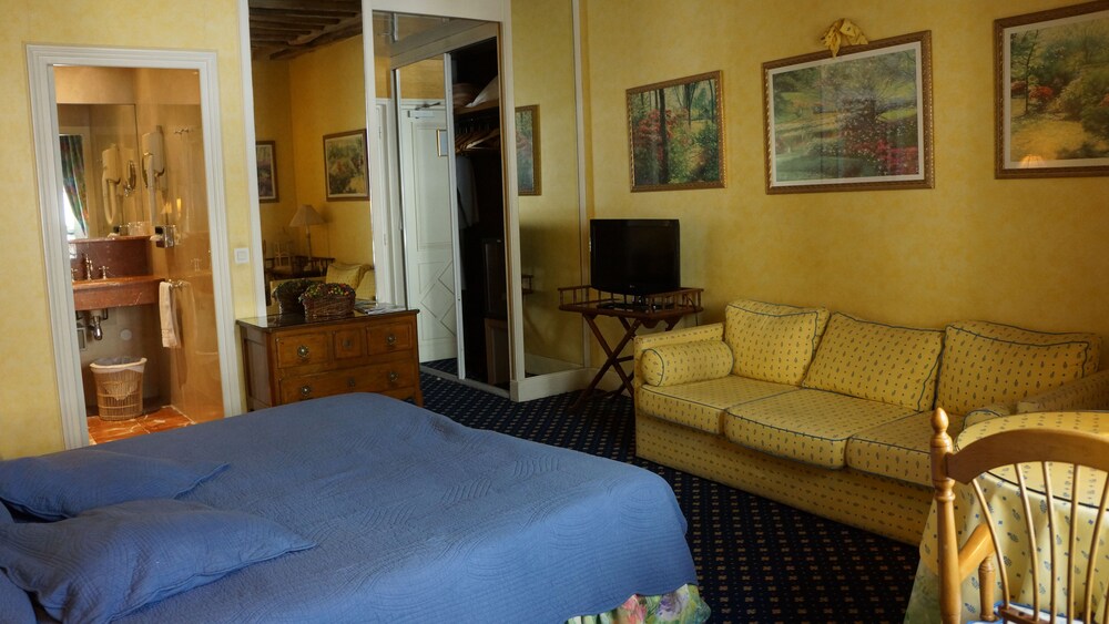 Guestroom