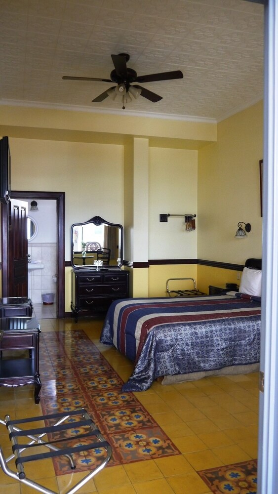 Guestroom