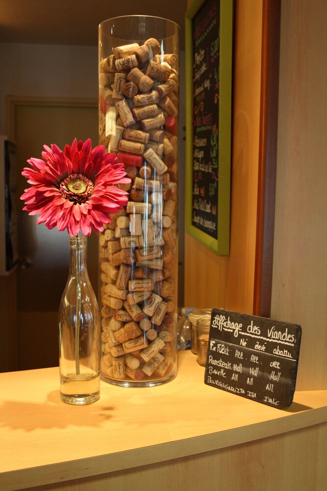 Hotel Lounge