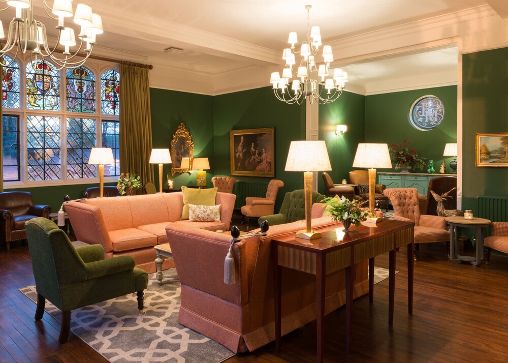 Hotel Bar