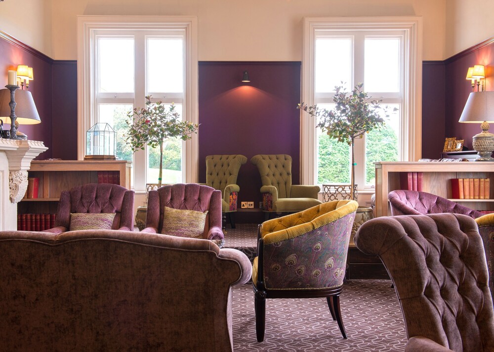 Executive Lounge