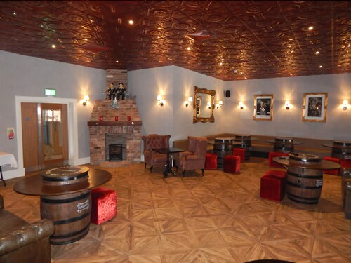 Hotel Lounge