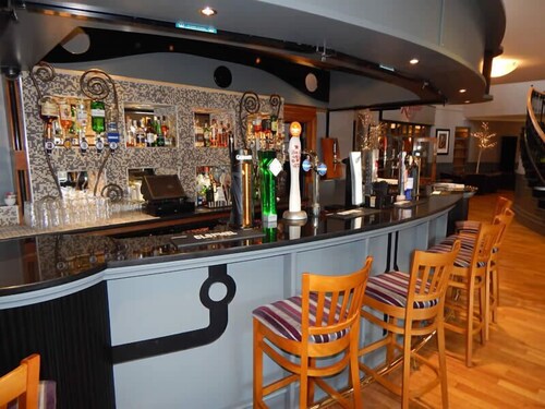 Hotel Bar
