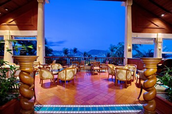 Hotel Lounge