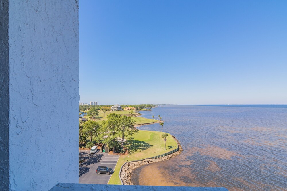 Bayside at Sandestin One Bedroom Suite - Guestroom View