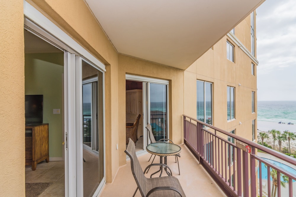 Westwinds Two Bedroom - Balcony